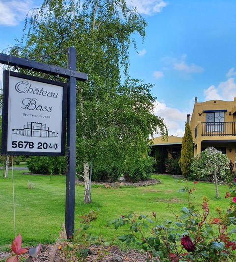 Chateau Bass - Accommodation Mermaid Beach 2