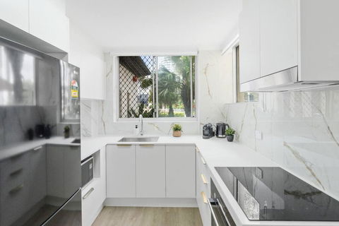 Coastal Delight Luxury Full Reno - Accommodation Mermaid Beach 3