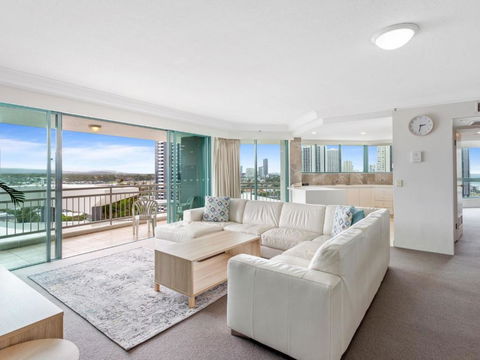 Crown Towers Superior 3 Bedroom Apartment - CoastHM - Accommodation Mermaid Beach 1