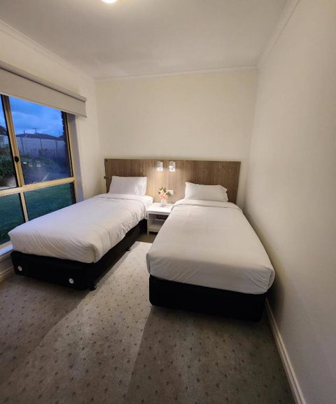 Daisy Villa - Accommodation Mermaid Beach 2