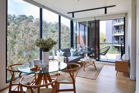 2BR Apt With Yarra River Views & Parking - Accommodation Mermaid Beach 0