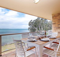 3 'Pelican Sands' 83 Soldiers Point Rd - stunning waterfront unit with magical water views  air conditioning - Accommodation Mermaid Beach