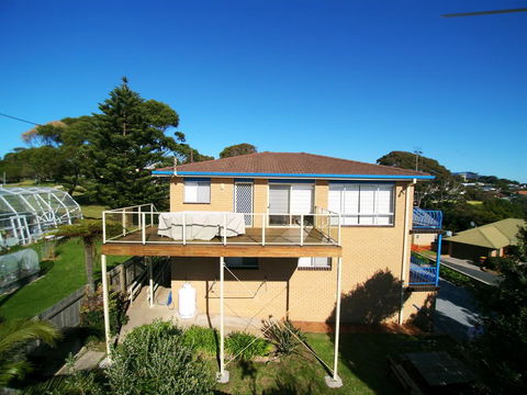 3 Bay Lane - Accommodation Mermaid Beach 2