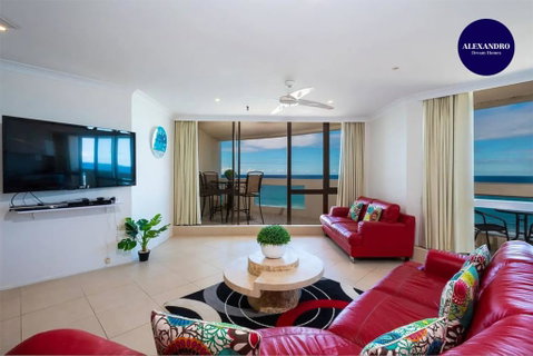 3 Bedroom Apartment - Panoramic Ocean Views - Accommodation Mermaid Beach 0