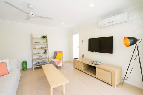 3 Bedroom Apartment Minutes From Main Beach - Accommodation Mermaid Beach 1