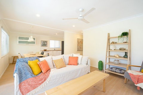 3 Bedroom Apartment Minutes From Main Beach - Accommodation Mermaid Beach 3