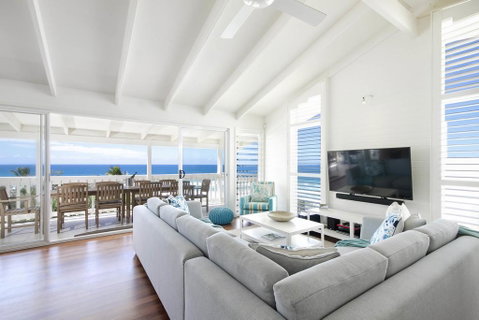 32 Park Crescent - Accommodation Mermaid Beach 1