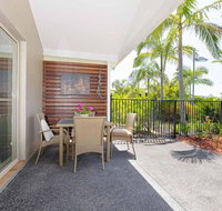 356 ' Oaks Pacific Blue' 265 Sandy Point Rd - Air conditioned direct pool access and suited for disability - Accommodation Mermaid Beach