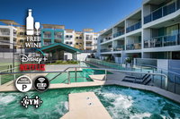 3BR Coolum Beach Escape  Courtyard Pool Spa Tennis