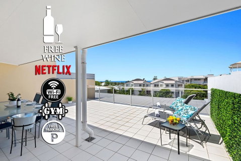 3BR Coolum Beach , Rooftop Terrace, Spa, Tennis, Pool - Accommodation Mermaid Beach 0