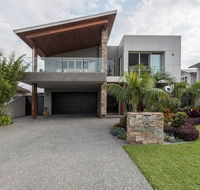 5 Liamina Avenue Apartment - Accommodation Mermaid Beach