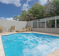 516 'Oaks Pacific Blue' 265 Sandy Point Road- private pool aircon WIFI - Accommodation Mermaid Beach