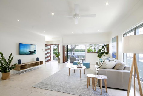 53 Hilton Esplanade - Accommodation Mermaid Beach 0