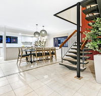 7 Bedroom Gold Coast Luxury Waterfront Home with Pool sleeps 20 - Accommodation Mermaid Beach