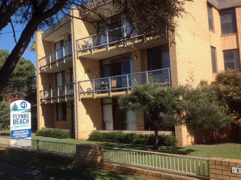 7 Flynn's Beach Apartment - Accommodation Mermaid Beach 0