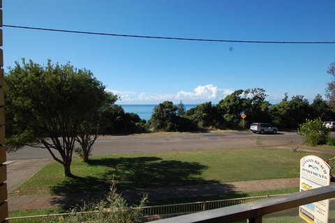 7 Flynn's Beach Apartment - Accommodation Mermaid Beach 1