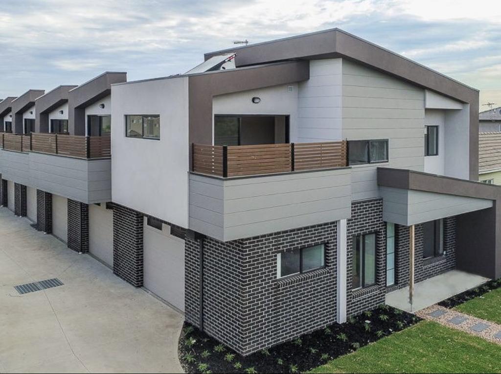 Oak Park VIC Accommodation Mermaid Beach