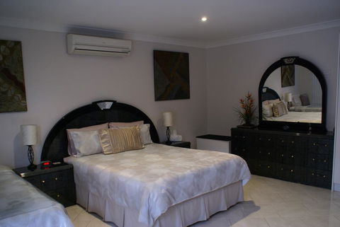 A Good Rest B & B - Accommodation Mermaid Beach 0