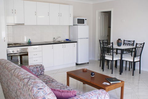 A Good Rest B & B - Accommodation Mermaid Beach 2