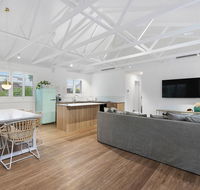 A PERFECT STAY - Sunset Beach - Summer Breeze - Accommodation Mermaid Beach