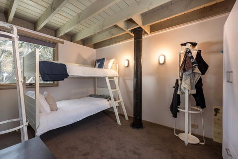 Aaragon - Accommodation Mermaid Beach 1