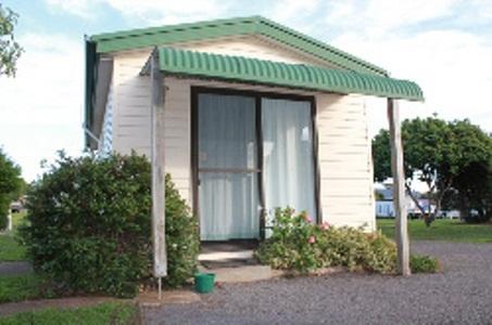 Abel Tasman Cabins Devonport - Accommodation Mermaid Beach 2