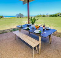 Absolute Beachfront  Secluded New Home - Accommodation Mermaid Beach