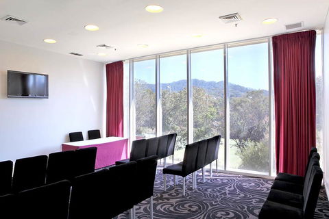 Absolute Beachfront Opal Cove Resort - Accommodation Mermaid Beach 3