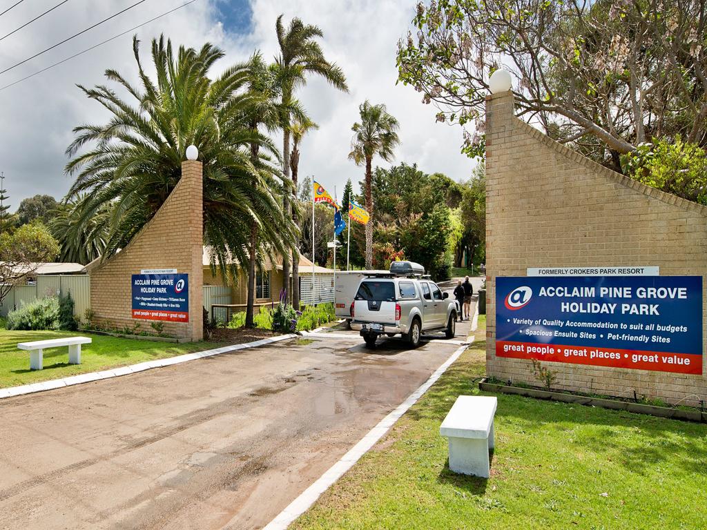 Mount Caroline WA Accommodation Mermaid Beach