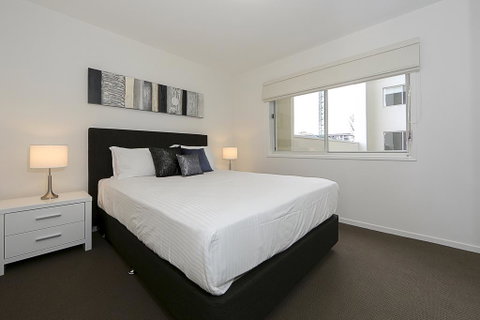 Accommodate Canberra - Braddon Apartments - Accommodation Mermaid Beach 0