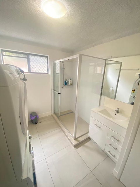 Fabulous Canal-front Unit In Mooloolaba - Accommodation Mermaid Beach 2