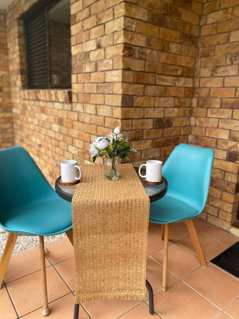 Fabulous Canal-front Unit In Mooloolaba - Accommodation Mermaid Beach 3