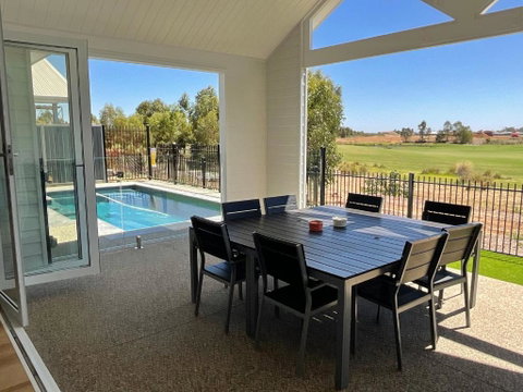 Fairway 43 - Accommodation Mermaid Beach 2