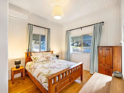 Family Friendly Cozy 4BR House At Annerley - Accommodation Mermaid Beach 3