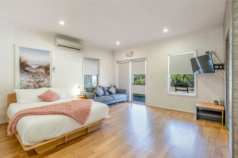 Gawler Townhouses 1b - Accommodation Mermaid Beach 2