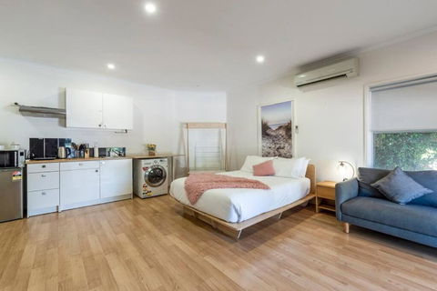 Gawler Townhouses 1b - Accommodation Mermaid Beach 3