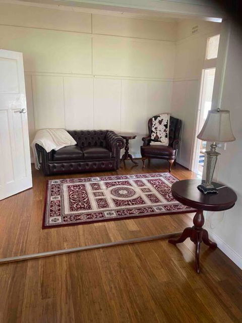 Golden Street Cottage - Accommodation Mermaid Beach 0