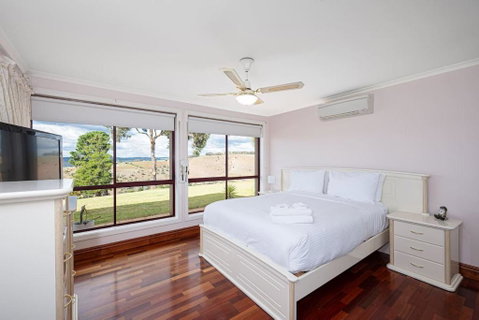 Goldfields View - Accommodation Mermaid Beach 1