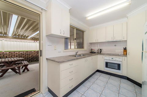 H1211 Mission Terrace Lakewood Heights Estate - Accommodation Mermaid Beach 4