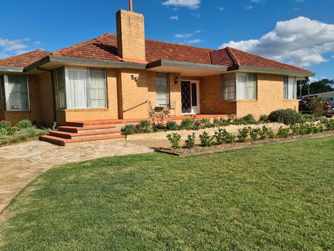 Harden Golfers Rest Accommodation - Accommodation Mermaid Beach 2
