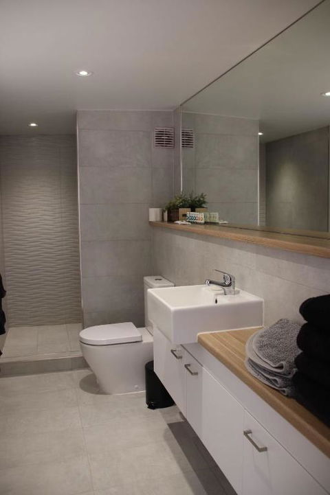 Holly Place - Accommodation Mermaid Beach 1