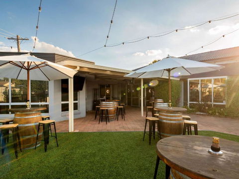 Ibis Styles Orange - Accommodation Mermaid Beach 2
