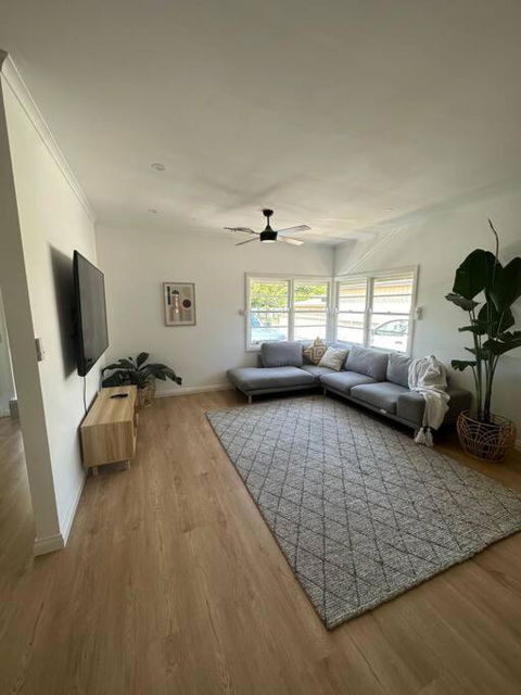 Home Away From Home - Accommodation Mermaid Beach 0