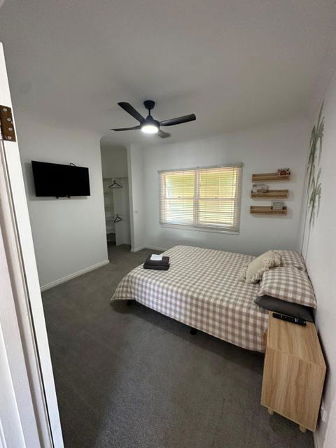 Home Away From Home - Accommodation Mermaid Beach 3