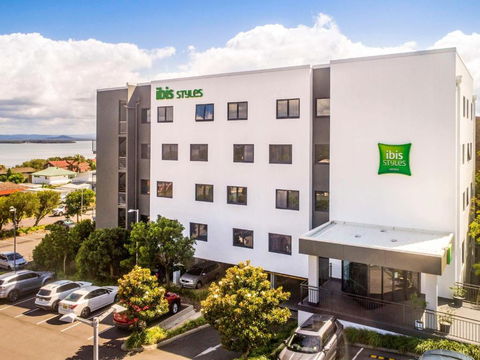 Ibis Styles The Entrance - Accommodation Mermaid Beach 0