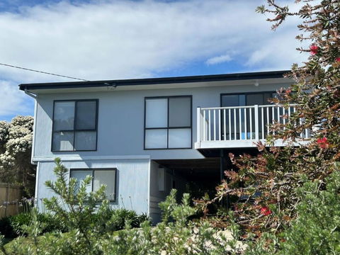 Iconic Beach House On Bruce - Accommodation Mermaid Beach 0