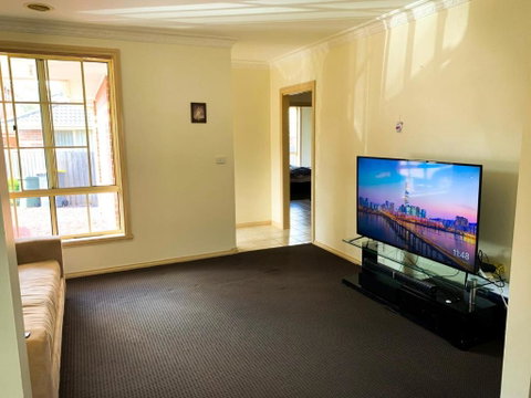 In The Heart Of Epping Shared House - Accommodation Mermaid Beach 0