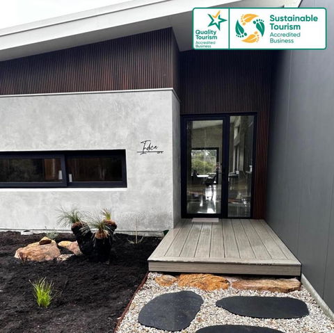 INDICA HEMP HOUSE - Multi Award Winning-Luxury-Eco Designed House-lake Views-hot Tub-Cinema - Accommodation Mermaid Beach 0