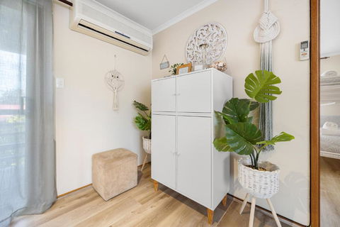 INVERLOCH Beach House - Accommodation Mermaid Beach 2