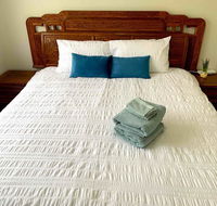 AHA Family Holiday House with Huge Backyard - Accommodation Mermaid Beach